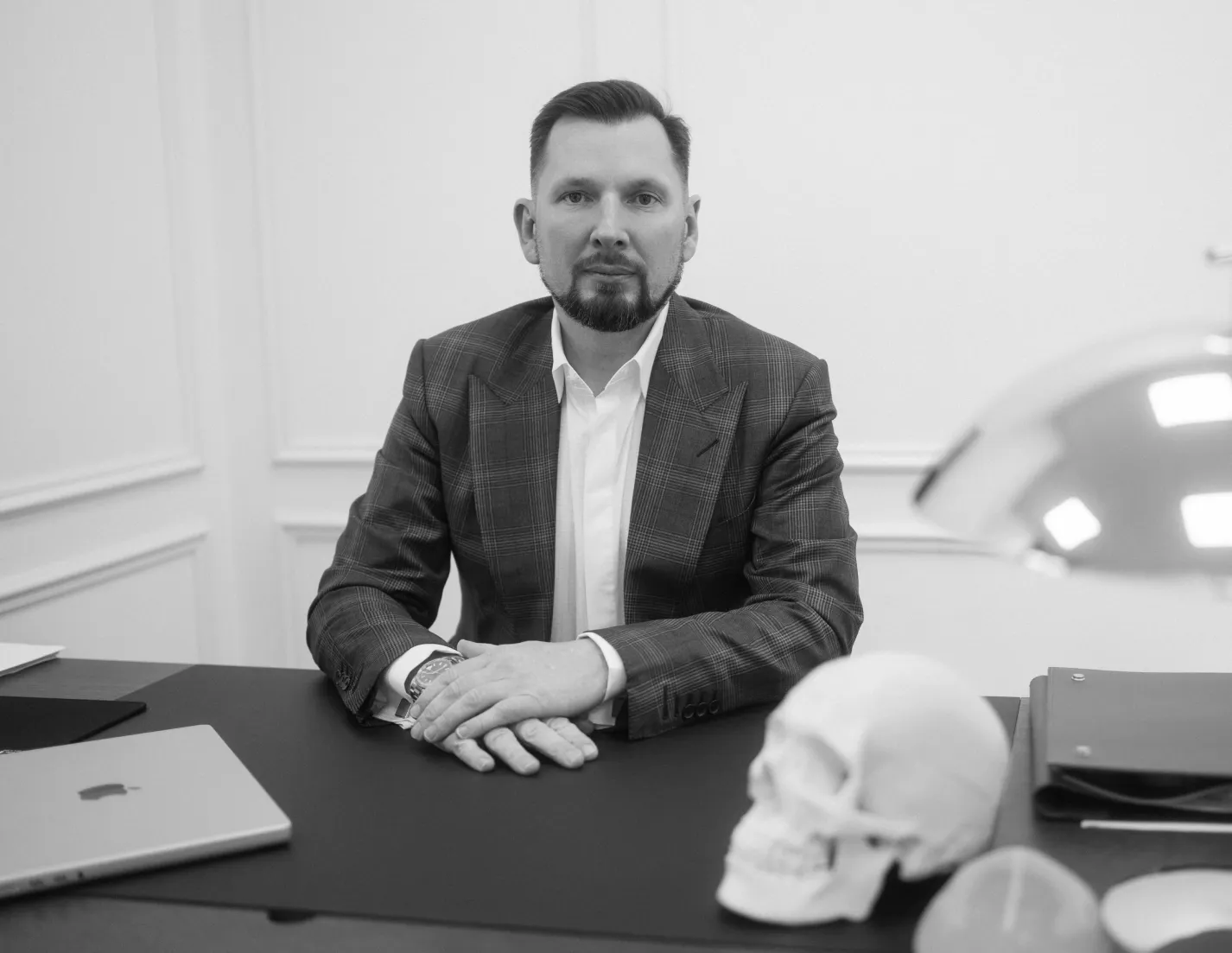 Что случилось с грудью Алеси Кафельниковой? Отвечает пластический хирург Круглик Сергей Викторович